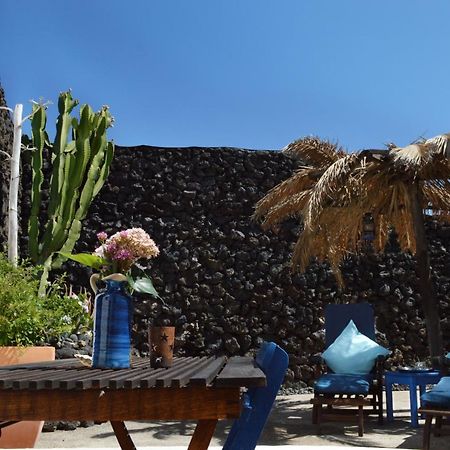 Uga Stylish Getaway With Secluded Patio In Lava Finca מראה חיצוני תמונה