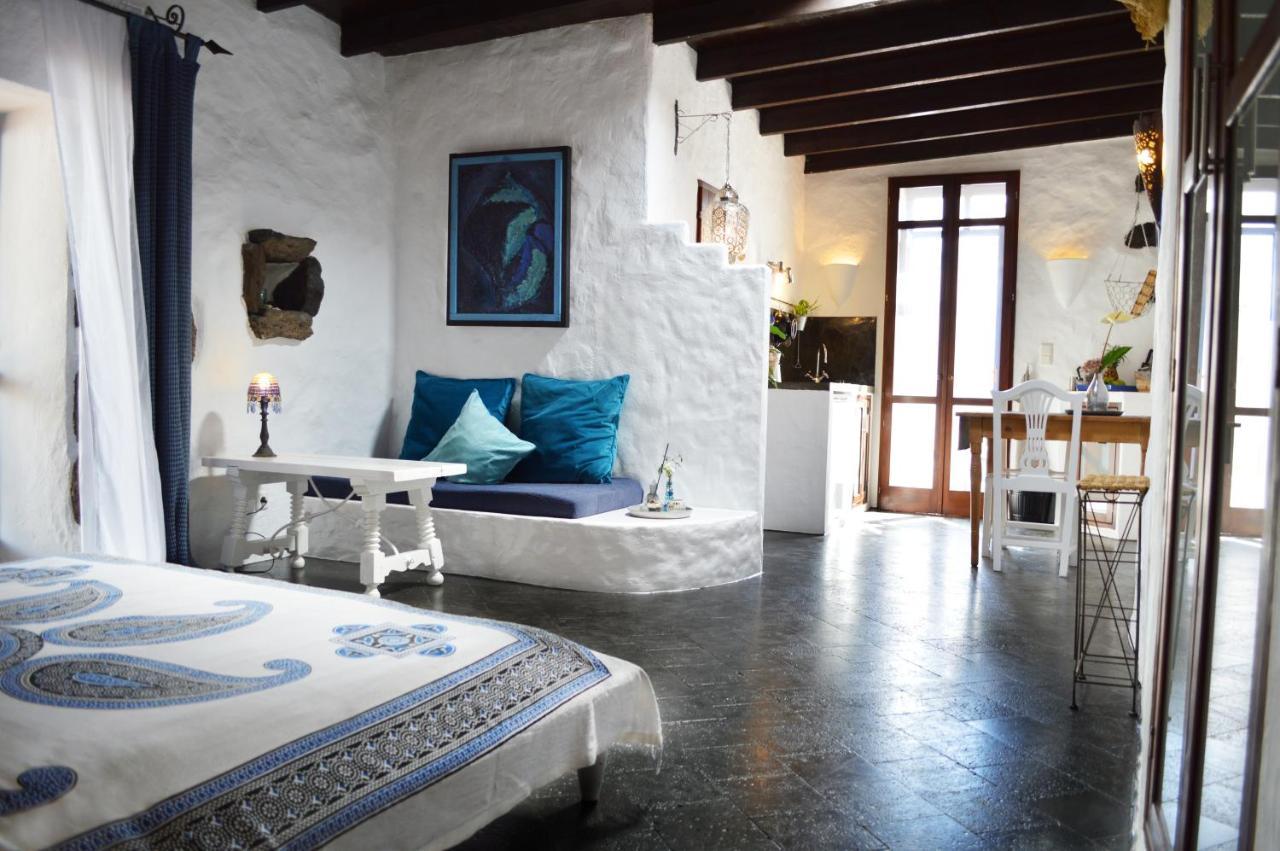Uga Stylish Getaway With Secluded Patio In Lava Finca מראה חיצוני תמונה
