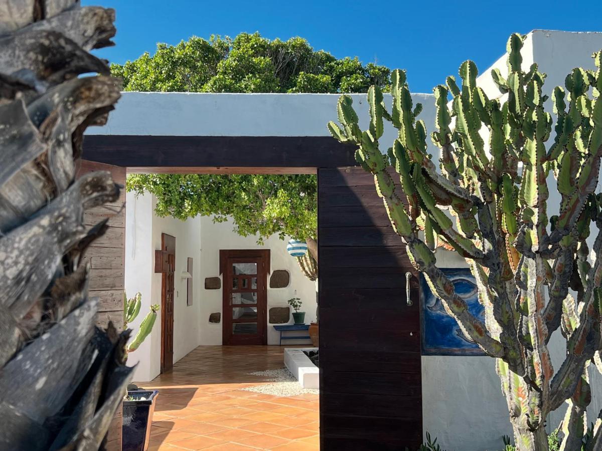 Uga Stylish Getaway With Secluded Patio In Lava Finca מראה חיצוני תמונה